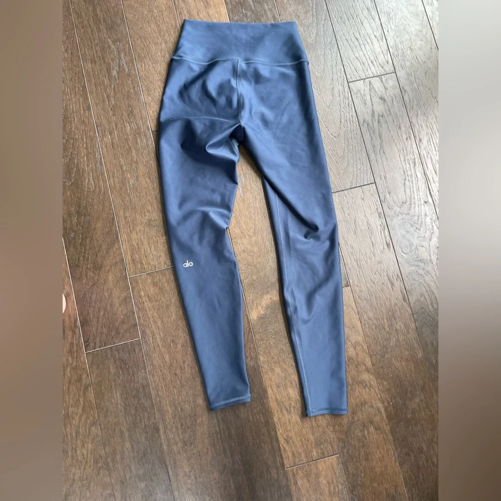 ALO Airlift High Waisted Navy Leggings - Picture 5 of 6